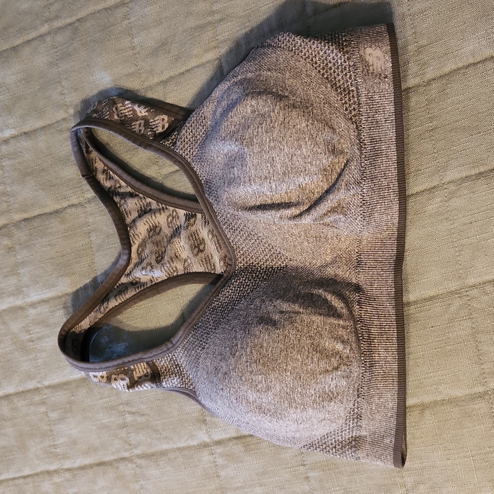 Sports bra